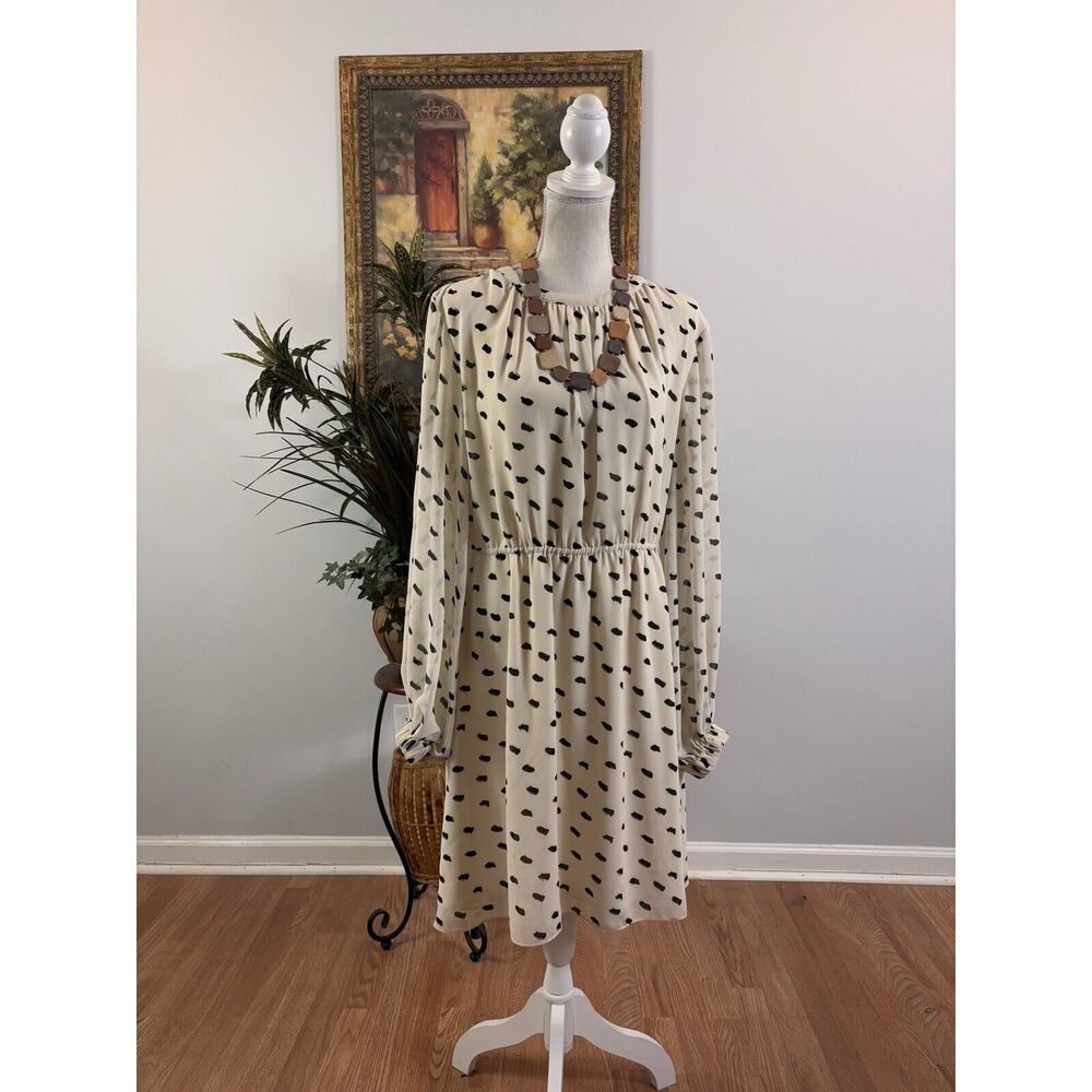 H&M Women’s Dress Chiffon M Beige & Black Patterned Elastic Waist Keyhole Back‎